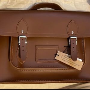 NWT Cambridge Satchel Co. 15” Batchel in Vintage, buckle closure
